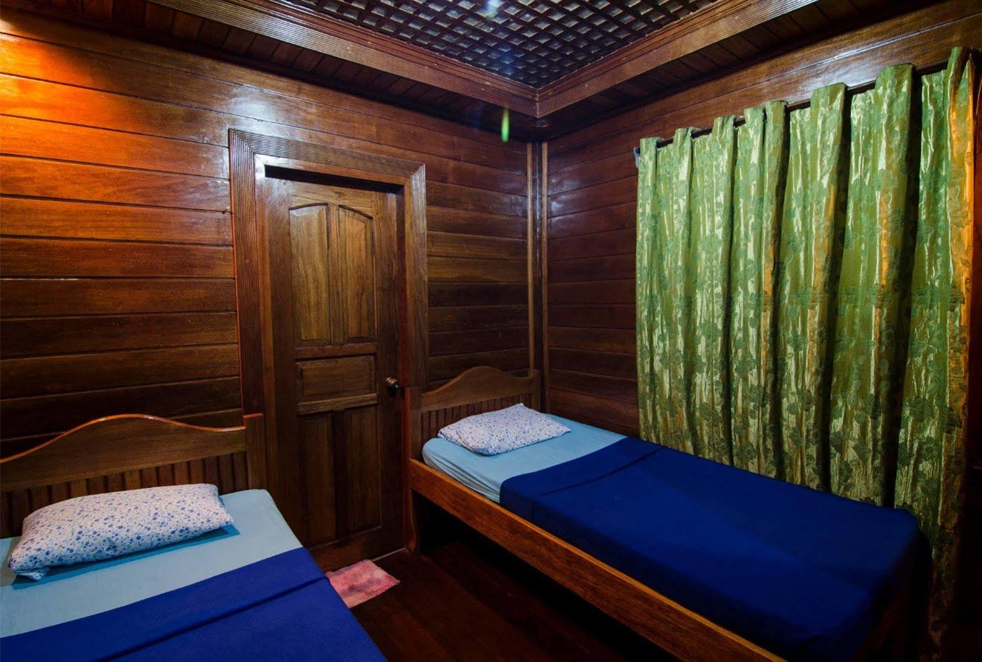 เพมส์ เพนชั่น แอนด์ เรสเทอรองต์ Hotel ไตไต ภายนอก รูปภาพ